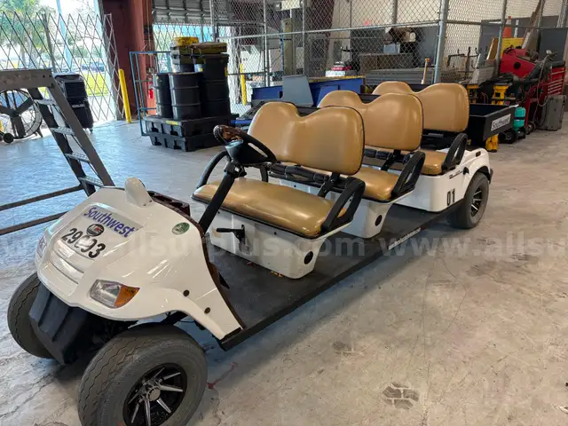 2017 Moto EV6 6-Passenger Golf Cart