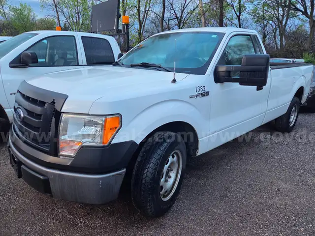 2013 Ford F-150 XL 8-ft. Bed 2WD