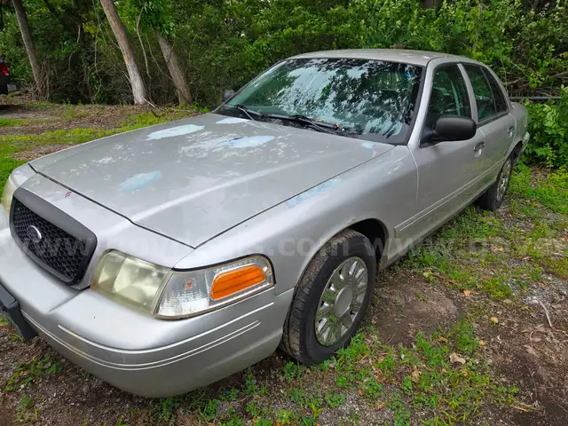 2005 Ford Crown Victoria