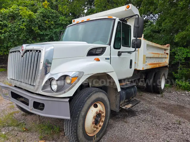 2010 International 7300