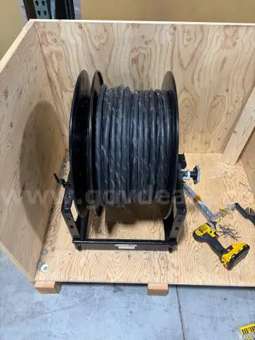 Hannay Reels with 300' of 10 ga wire