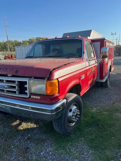 Photo of a 1991 Ford F-450 SD