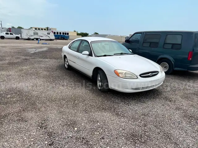 2000 Ford Taurus