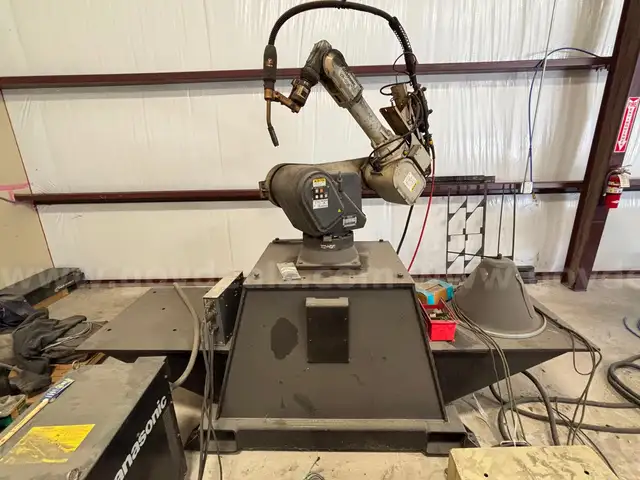 PANASONIC ROBOTIC WELDER
