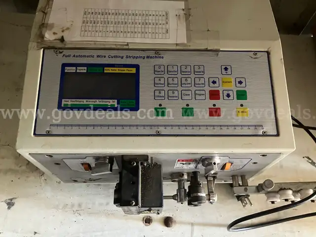 SWT508-SD Automatic Computer Wire Peeling Stripping Cutting Machine
