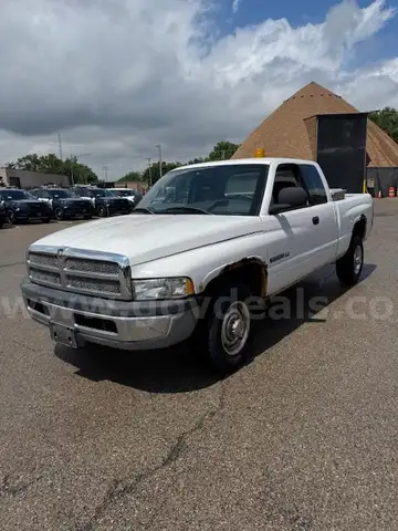 2002 Dodge Ram 2500 ST Quad Cab Short Bed 2WD