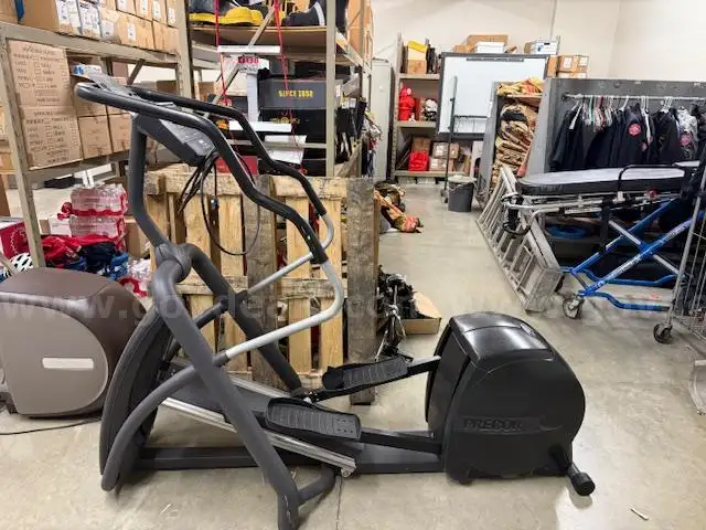 Precor EFX 546 Elliptical Trainer