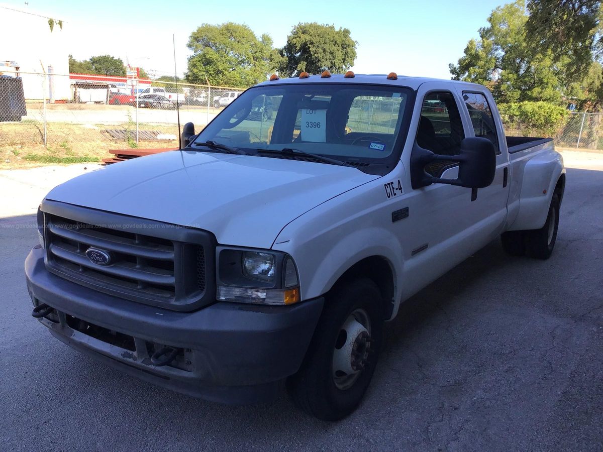 2003 Ford F-350 SD XL Crew Cab Long Bed 2WD DRW | GovDeals