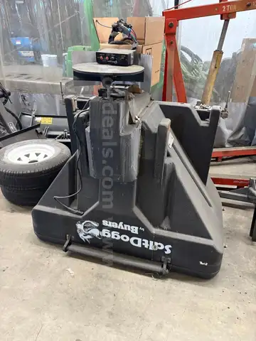 Salt Dog Spreader