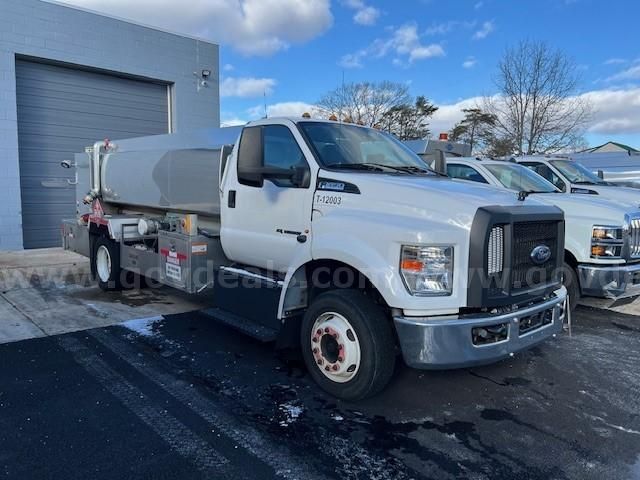 Photo of a 2022 Ford F-650