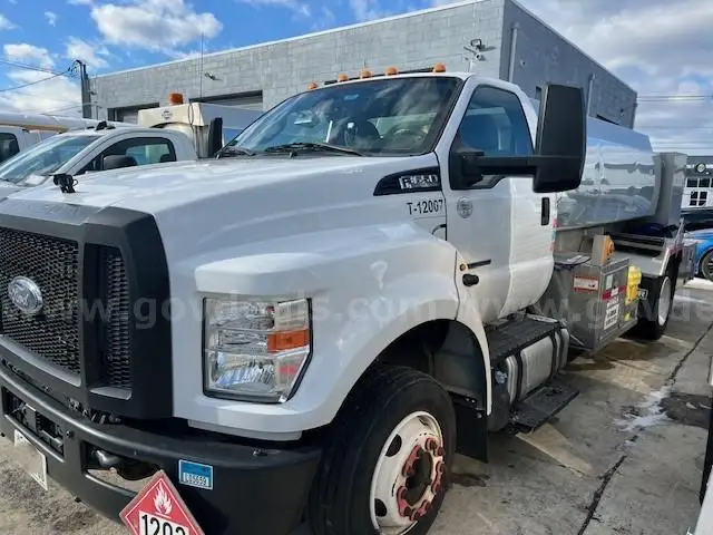 Photo of a 2022 Ford F-650