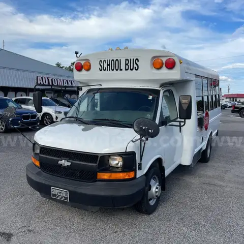 2003 Chevy Express 3500 15 Passenger Bus only 47k Miles