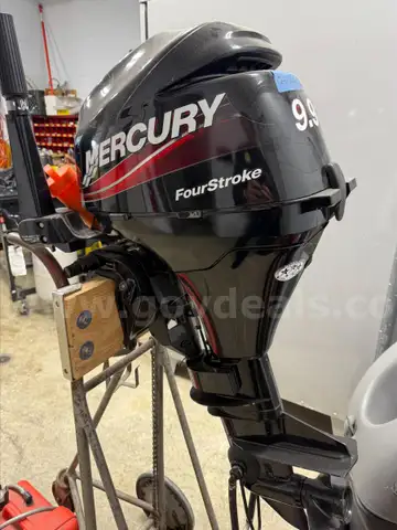 2004 Mercury Boat Motor 8/9.9 4-Stroke Motor