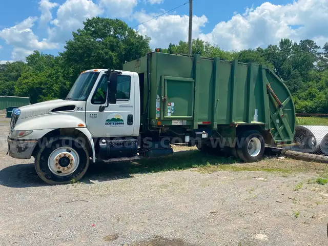 2005 International 4300