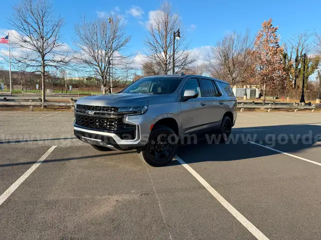 2024 Chevrolet Tahoe 4x4 Low Miles Third Row Seats