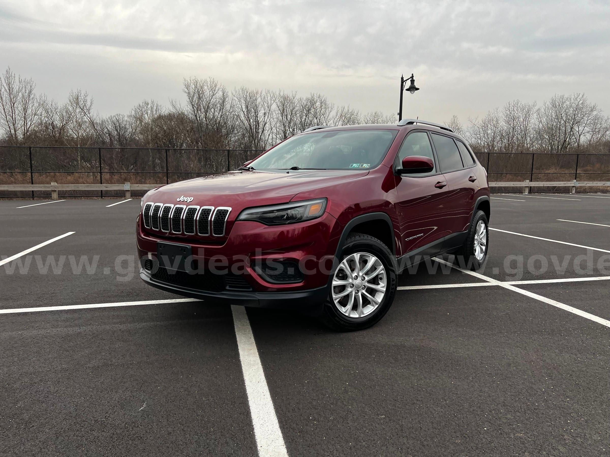 Photo of a 2020 Jeep Cherokee Latitude