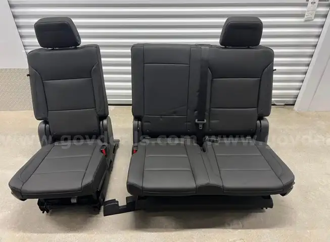 NEW 2021-2024 Chevy Tahoe/GMC Yukon Leather 2nd Row Seats