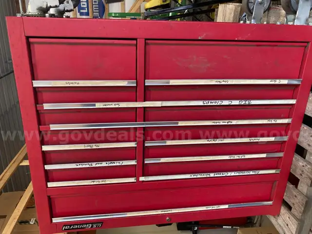 Us General 13 drawer tool cart