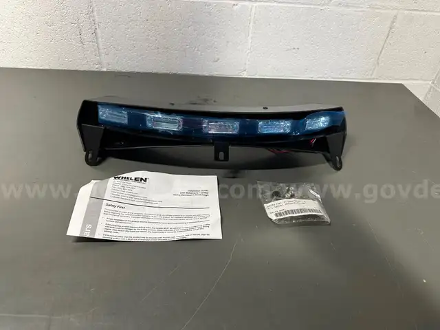 Brand New In Box Whelen LED Motorcycle Lightbar For Harley Roadking -WILL SHIP