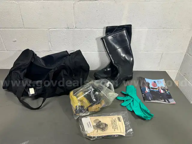 NOS Bio-Hazard Response Bag Kit With Scott Mask-WILL SHIP