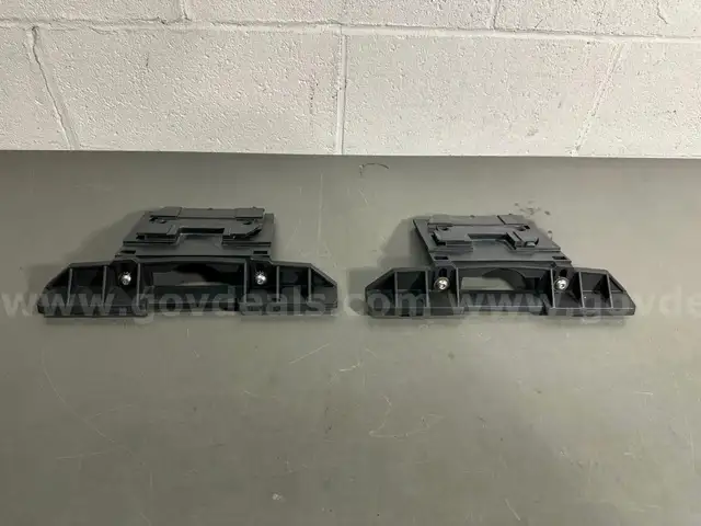 Clean PAIR Whelen Adjustable Lightbar Mounting Feet -WILL SHIP