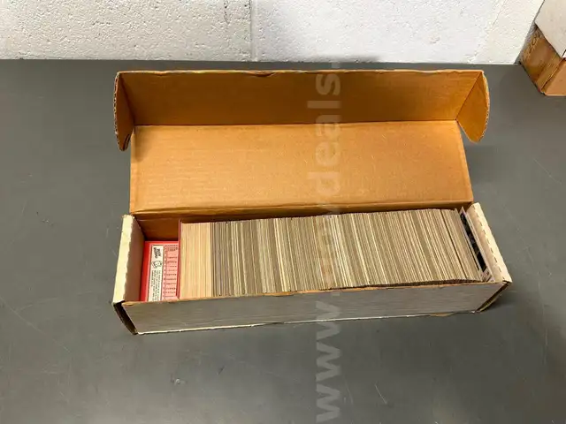 81-84 Topps &#x26; Fleer MLB Baseball Card Collector Box-WILL SHIP