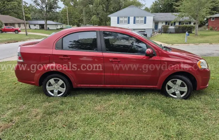 2011 Chevrolet Aveo LT 4-Door