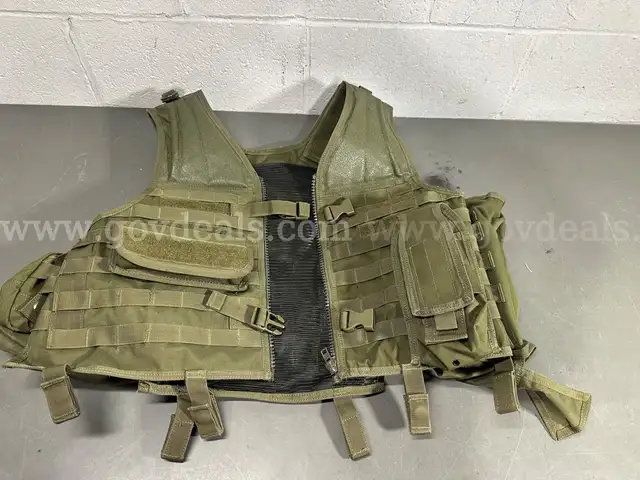 Army Surplus OD Green Plate Carrier Vest With Accessories -WILL SHIP
