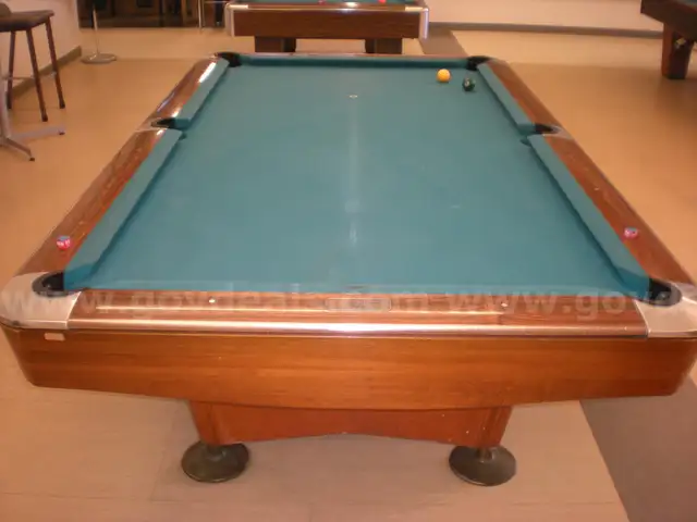 Brunswick 8&#x27; Commercial Pool Table