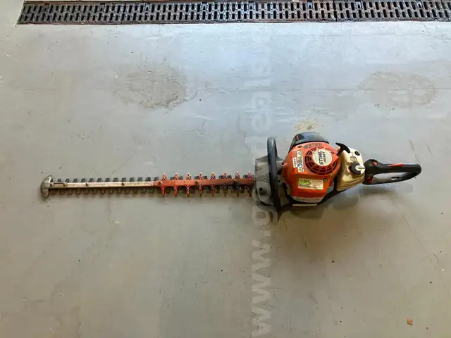 2016 Stihl Hedge Trimmer (ID #2188)
