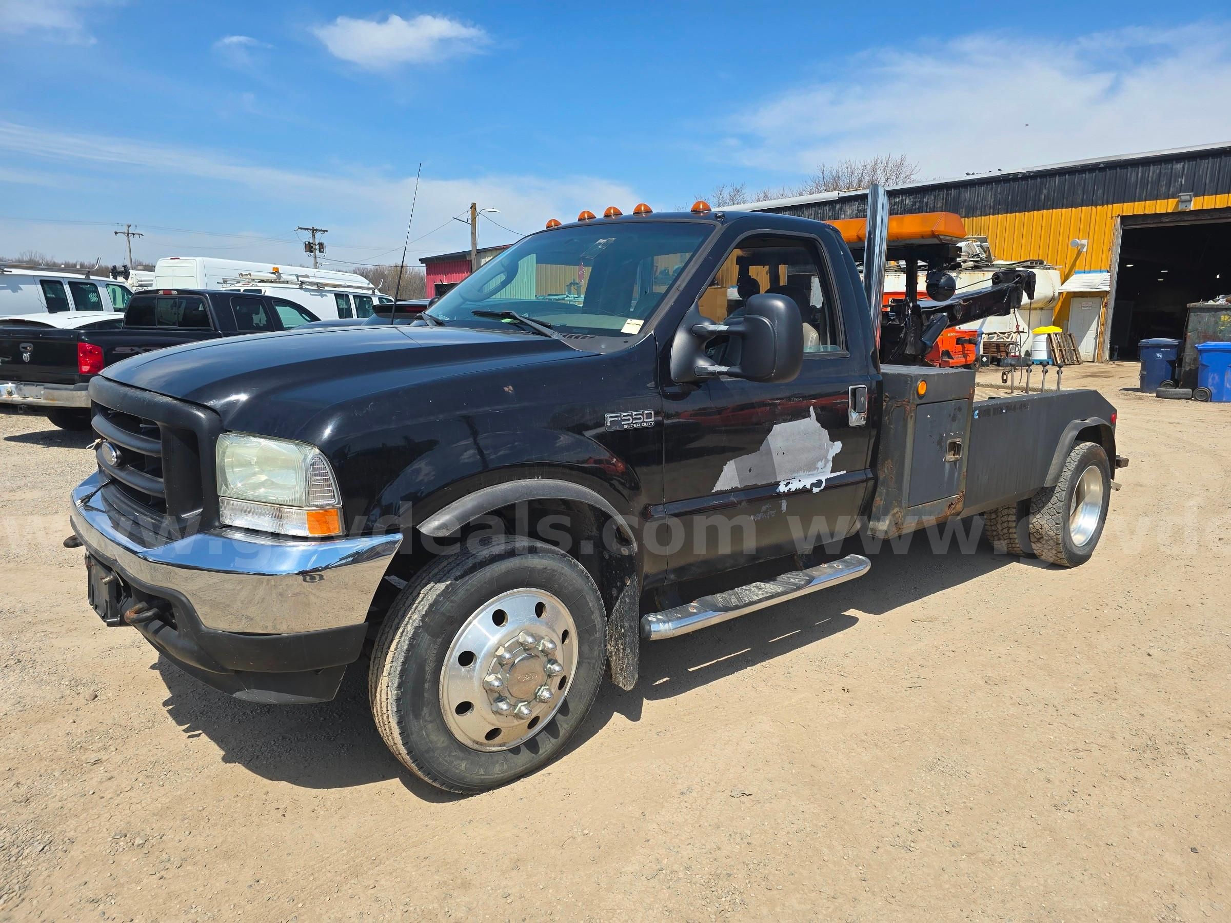 Photo of a 2003 Ford F-550