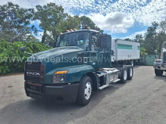 2020 Mack Anthem SN64T T/A Day Cab Truck