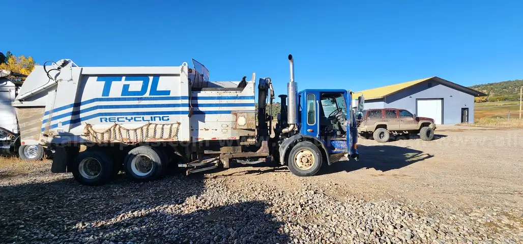 Garbage Truck, 2002 Sterling Side Loader