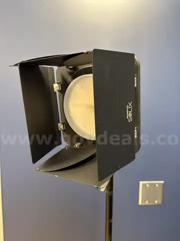 Westcott Solix Bi-Color LED Single Light Kit (2 pack)