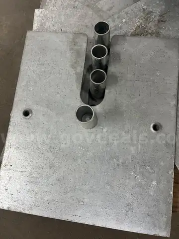 Metal Poles with Base Plates &#x2013; Lot of 32 Units Available