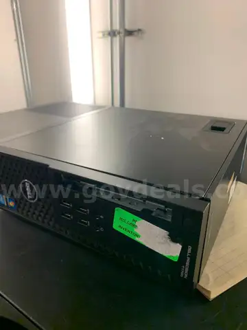 4 Dell Precision T1700 workstation