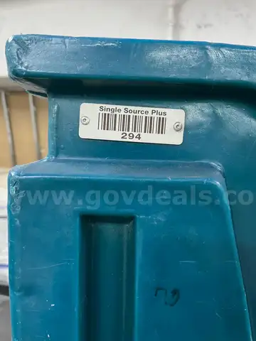 Single Source Plus Front Plastic Bulk Truck – 43 Cu. Ft. | 500 lb Capacity | Green/ USED BUT WORKING!!