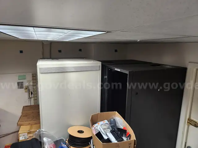 Server Racks QTY: 10
