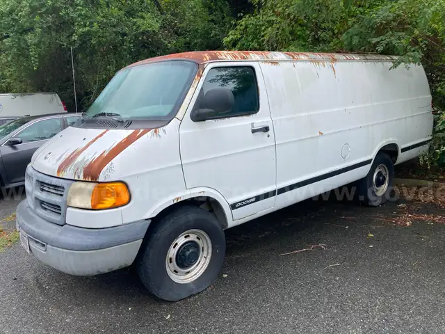 2001 Dodge Ram Van - engine fire