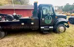 1997 International 4700 medium duty tow truck. Ready to work!