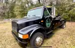 1997 International 4700 medium duty tow truck. Ready to work!