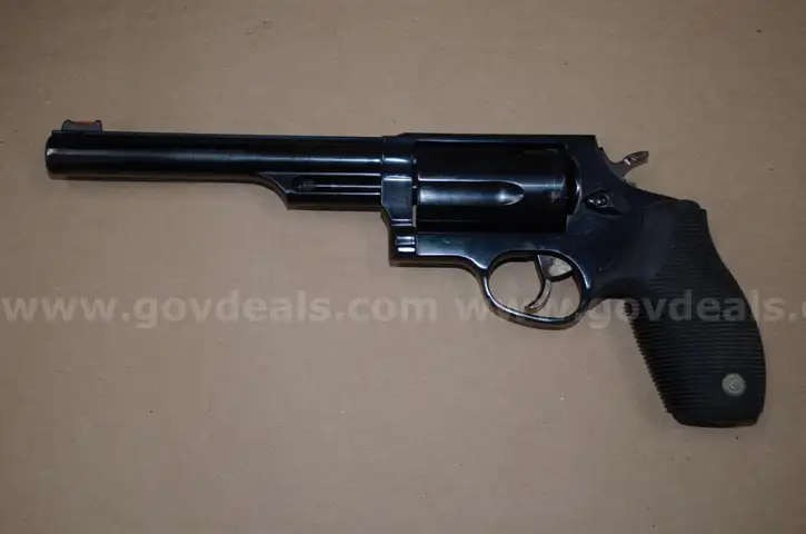 Taurus Judge pistol 45/410