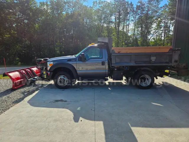 2014 Ford F-550 4x4 Diesel Dump Truck w/ Plow &#x26; Spreader