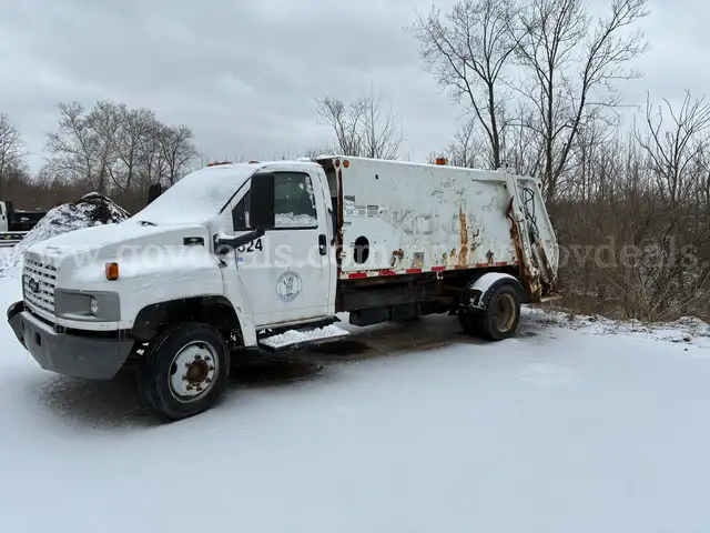 2004 Chevrolet C4C042