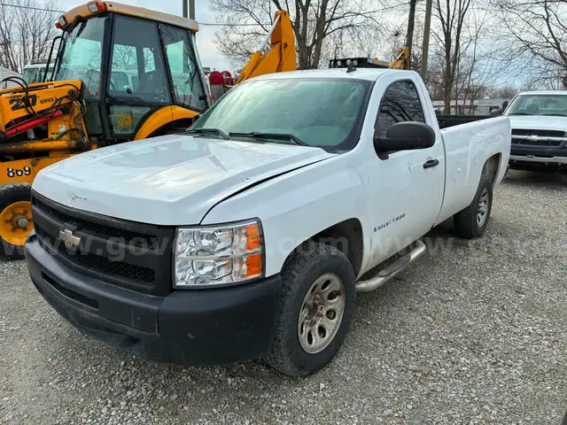2009 Chevrolet Silverado 1500 Work Truck Long Box 2WD