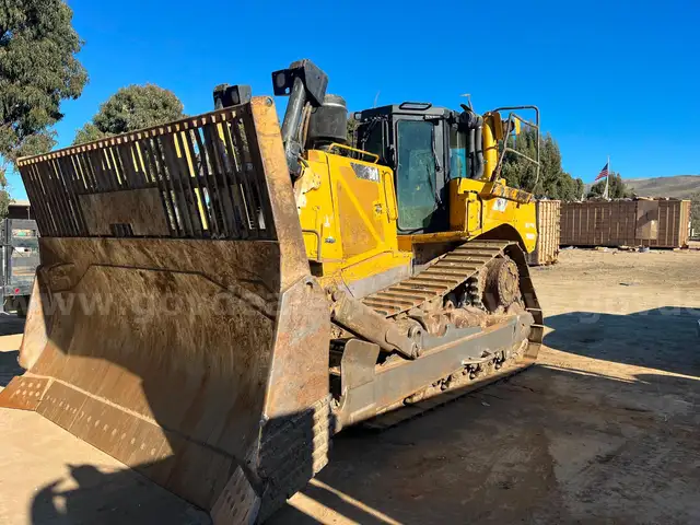 2012 CATERPILLAR D8T TRACKED DOZER