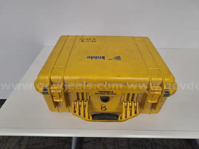 Trimble R8 Model 1 TC3 Collector Sky GPS