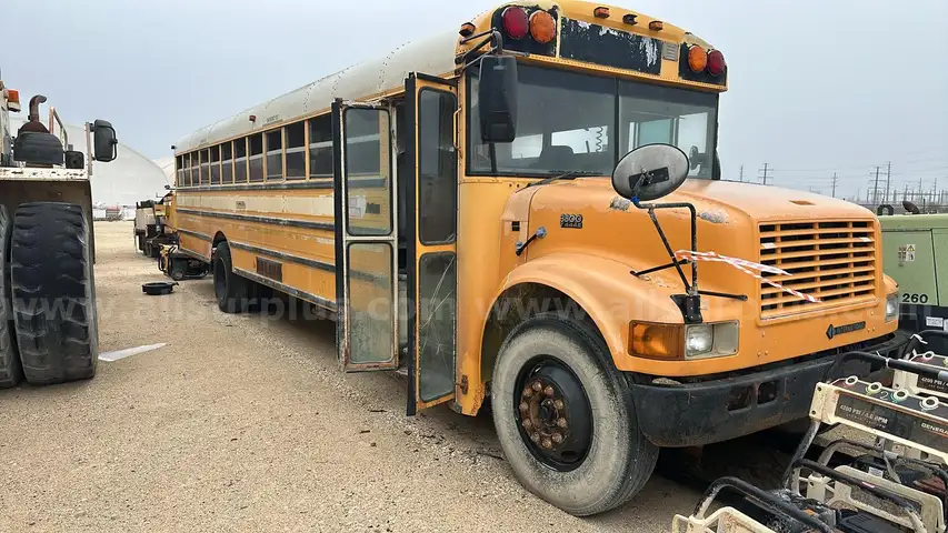 1999 International 3800 School Bus, 7.3L V8, Diesel