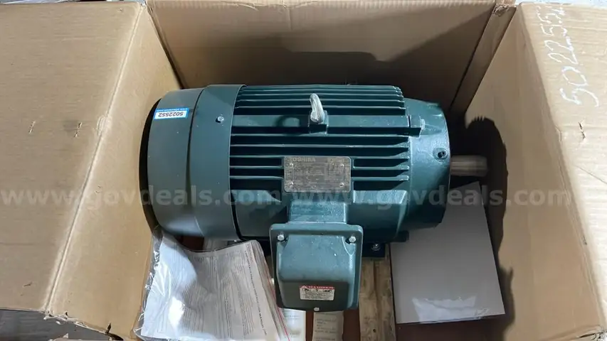 Toshiba EQP Global SD Electric Motor, Model 0154SDSC41A-P, 15 HP, 575 V - ITEM # 5022552