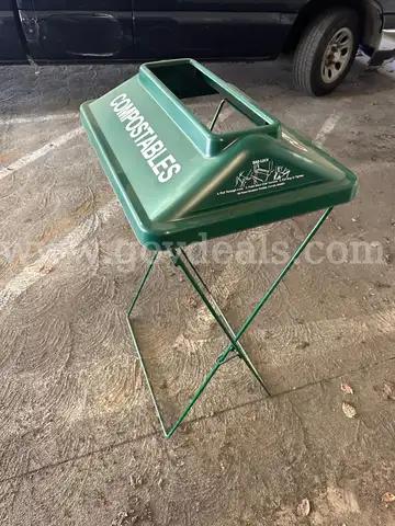 Compost Wire Trash Cans QTY: 74